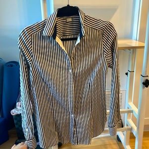 H&M Taylor dress shirt size 10 striped black and white